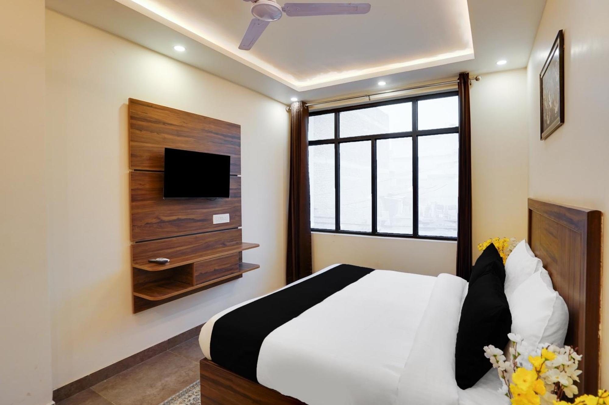 Super Townhouse The Royal Casa 호텔 가지아바드 외부 사진