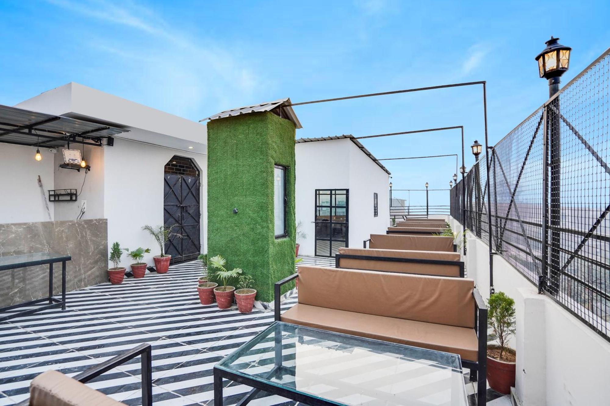 Super Townhouse The Royal Casa 호텔 가지아바드 외부 사진
